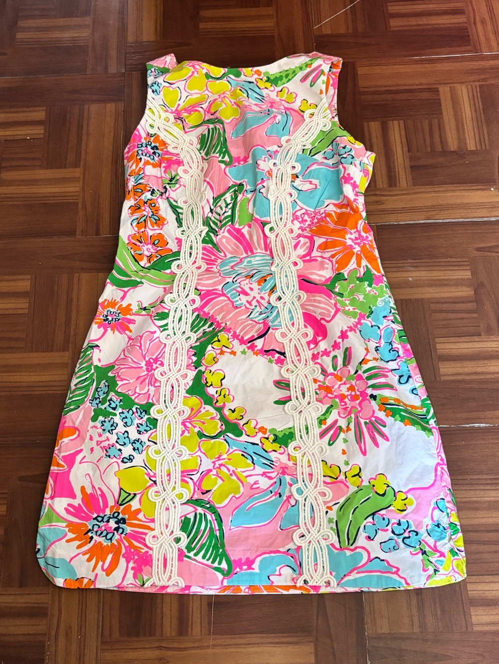 Lilly Pulitzer nosey posey sleeveless shift dress - Picture 4 of 8